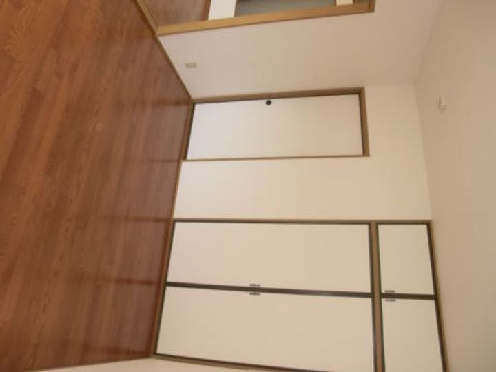 Mサンライズの居間