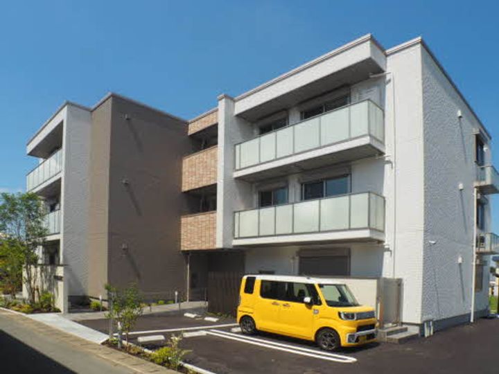 熊本県熊本市北区楠8丁目の賃貸マンションの外観