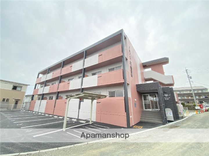 熊本県熊本市北区鶴羽田4丁目の賃貸マンションの外観