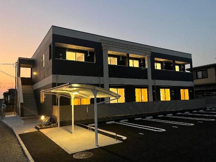 アジュールの外観