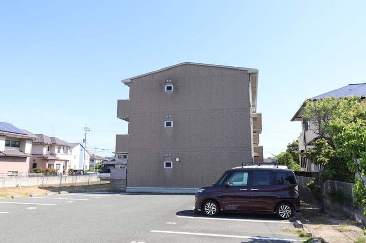 ピソラフィネの外観