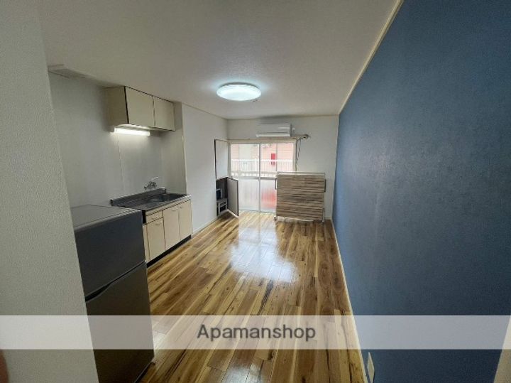 オレンジフローラⅠ205の居間