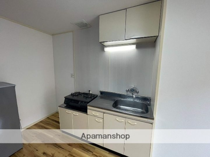 オレンジフローラⅠ205のキッチン