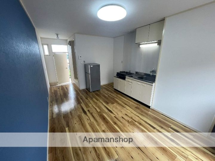 オレンジフローラⅠ205の玄関