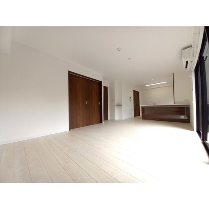 熊本県菊池郡菊陽町大字津久礼の賃貸マンションの居間