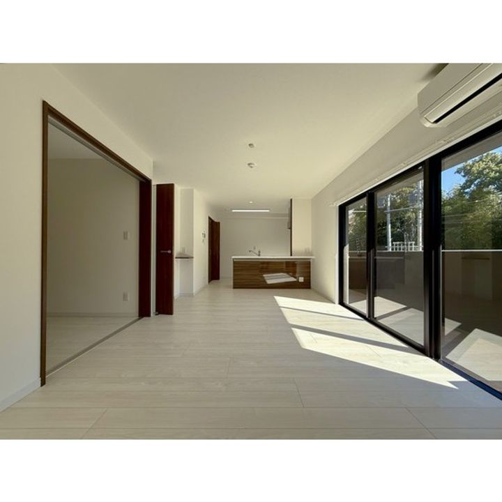 熊本県菊池郡菊陽町大字津久礼の賃貸マンションの居間