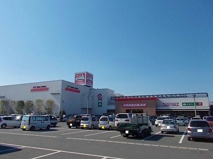 シャインエクセレントの周辺