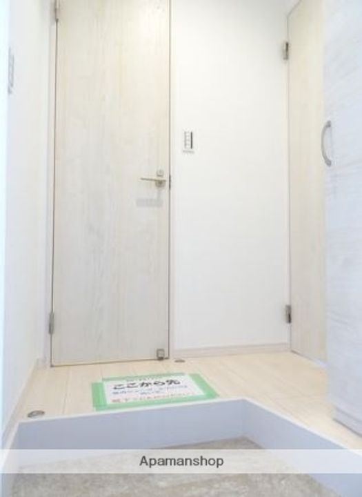 熊本県熊本市中央区琴平本町の賃貸アパートの玄関