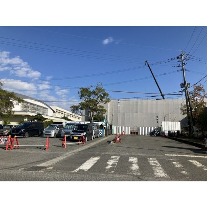 スペランザの周辺