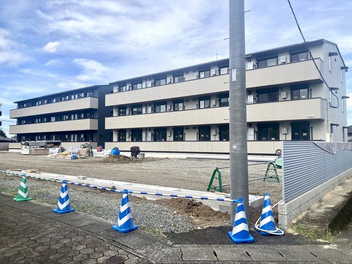 DーROOM NISHIBARU A棟の外観