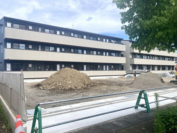 DーROOM NISHIBARU A棟の外観