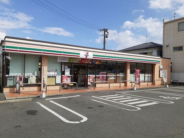 カルムの周辺