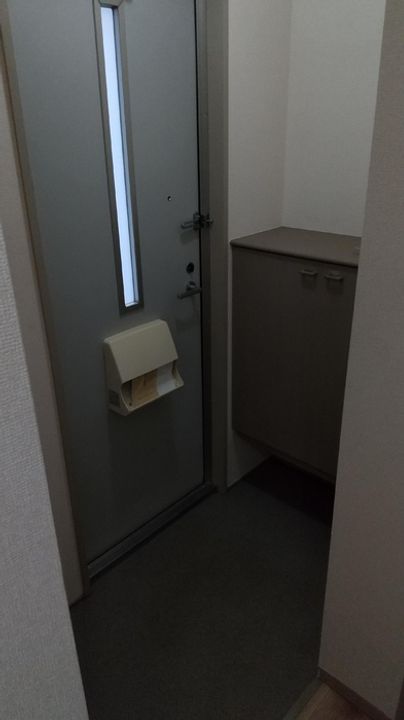 パークサイドヴィラ F棟の玄関