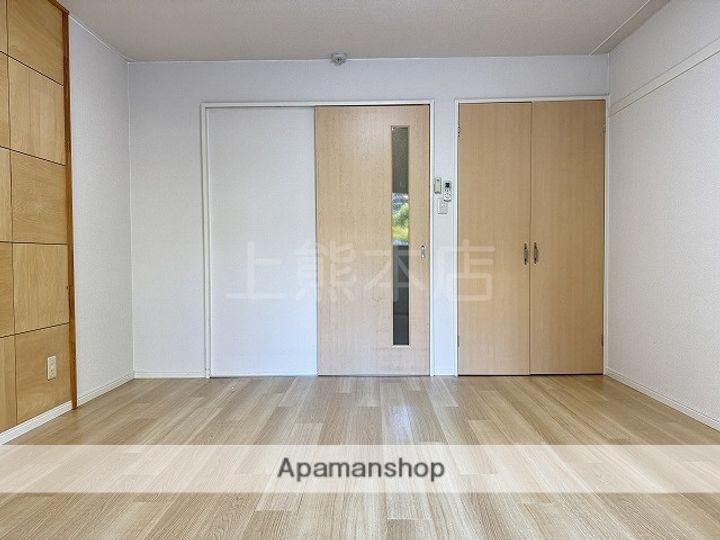 エル花園102の内装