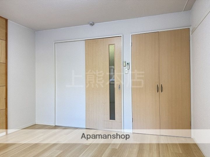 エル花園102の内装