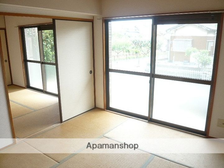 エトワール四方寄の居間