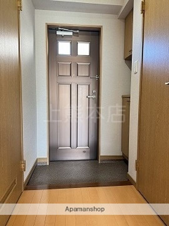 ベラージオ本荘203の玄関