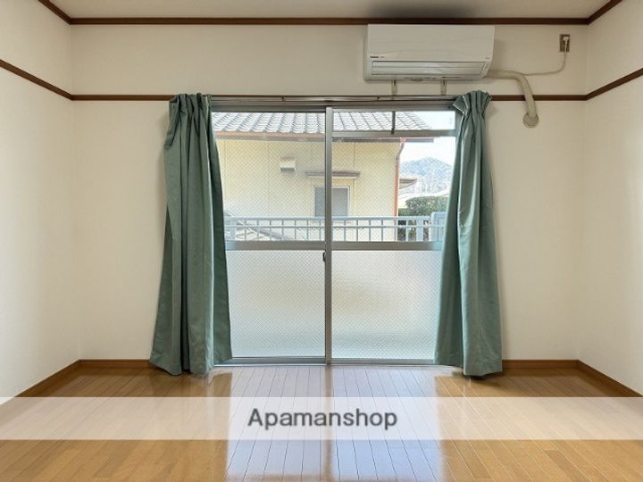 コーポ桐原205の居間