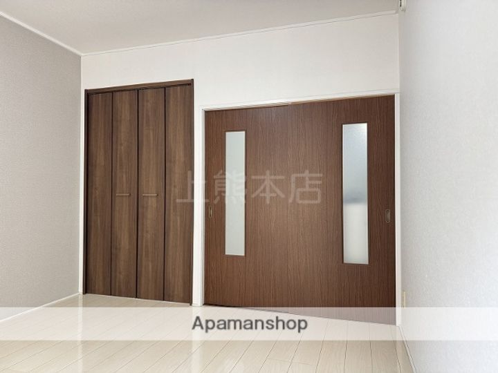 第13三共ビルの内装