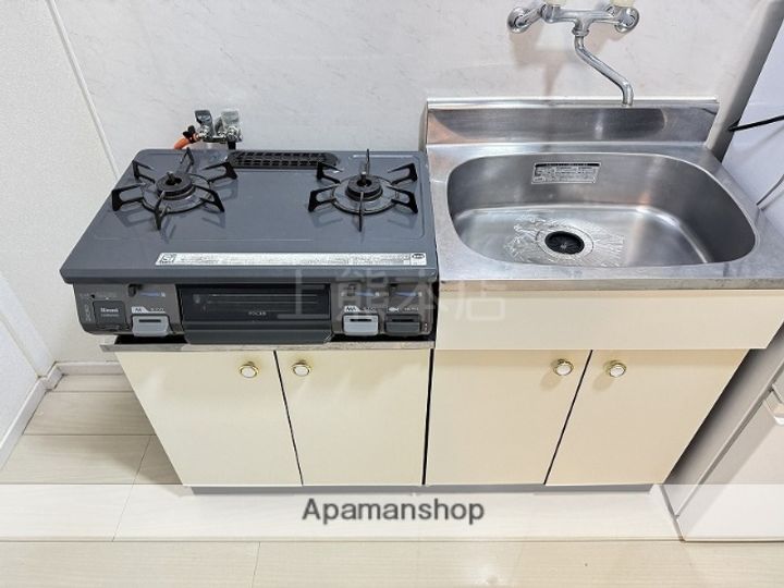 第13三共ビルの内装