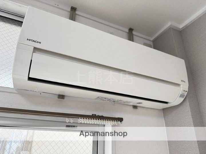 第13三共ビルの内装