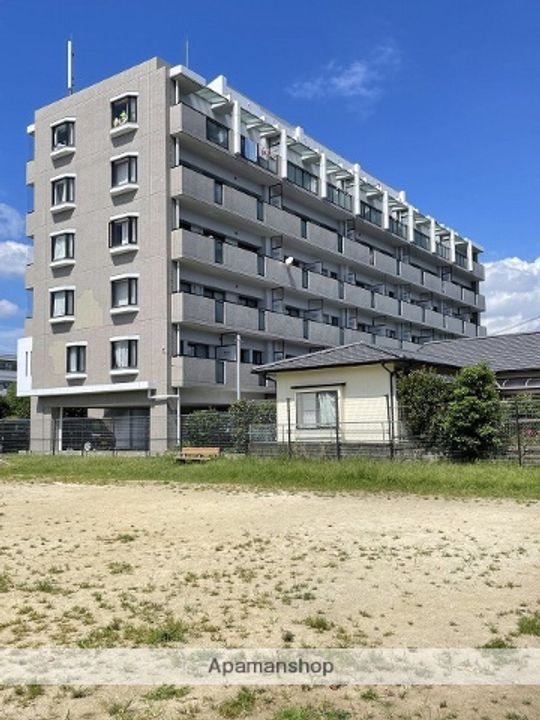 鶴の茶屋五番館503の外観