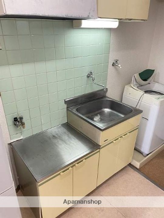 ロイヤルハイツ池田306のキッチン