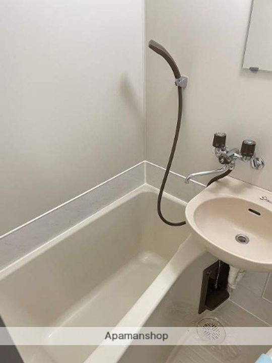 ロイヤルハイツ池田306の風呂