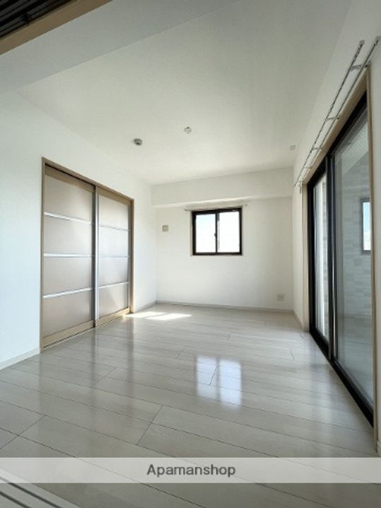 新屋敷ピアッツァビルの内装