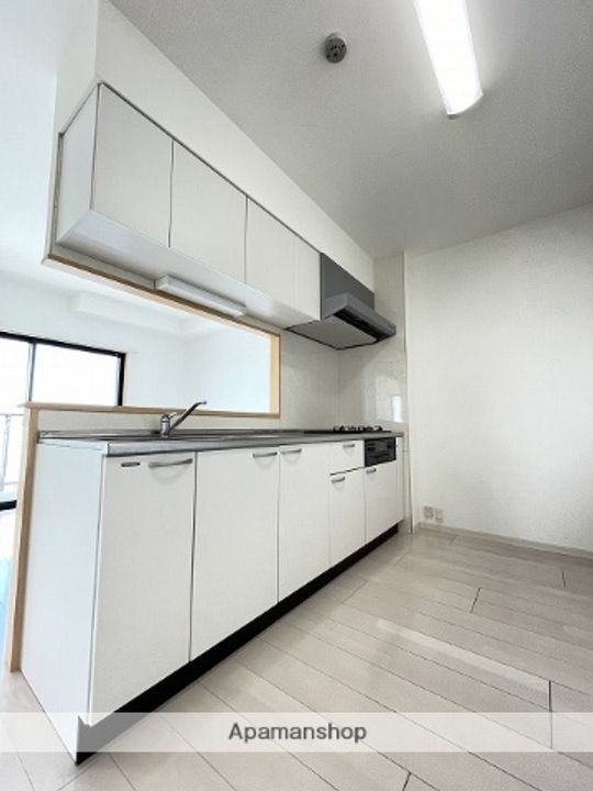 新屋敷ピアッツァビルの内装