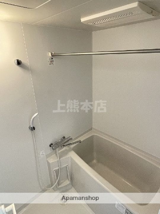 VINCENTE船場305の風呂