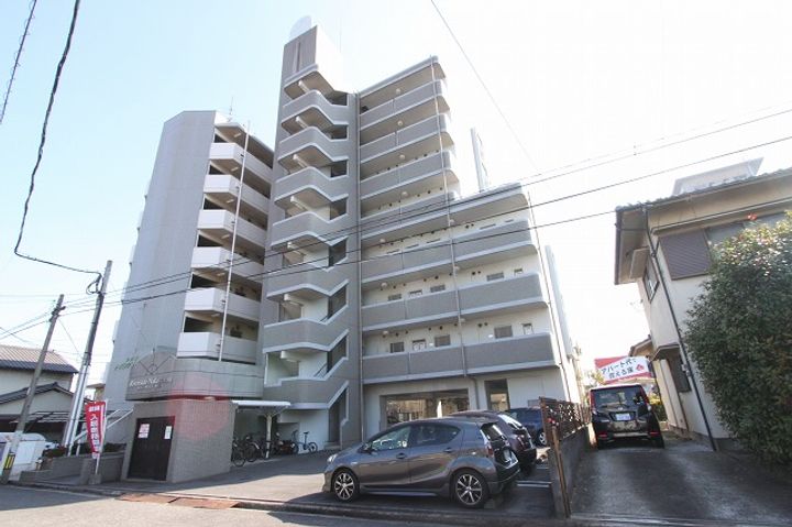 リバーサイド中島の外観