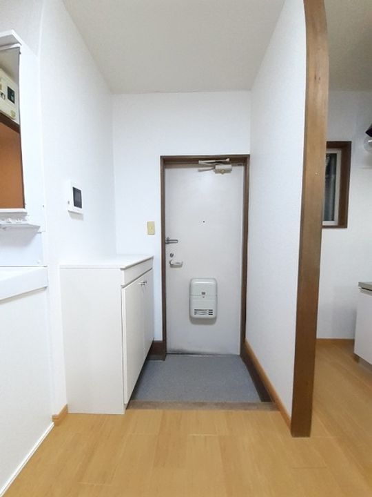 シティハイツ藤の玄関
