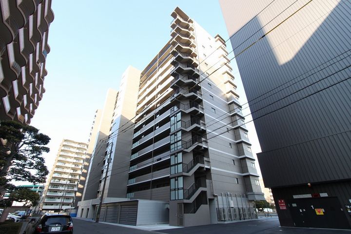 PARK AVENUE EASTの外観