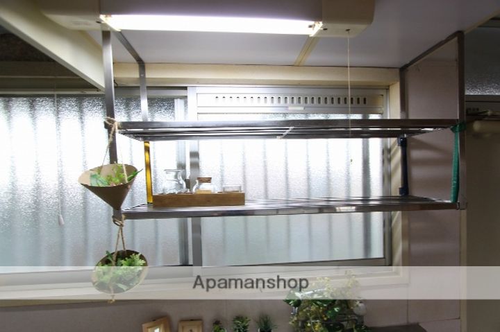 レピュート芳万201の内装