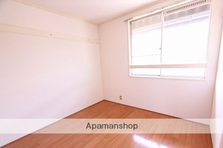 レピュート芳万203の内装