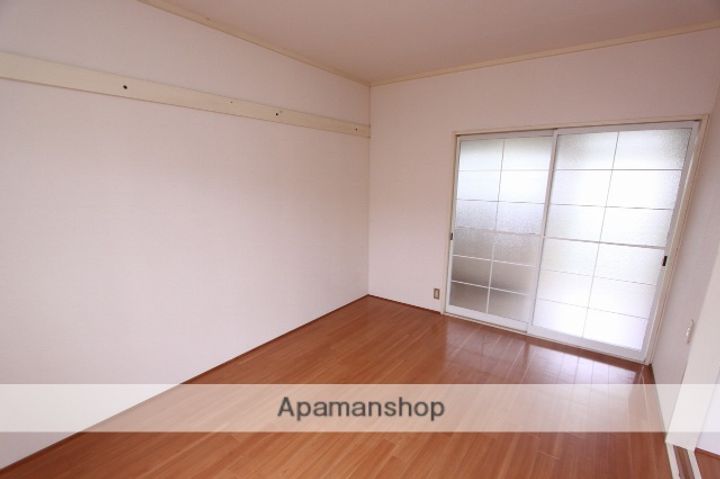 レピュート芳万203の内装