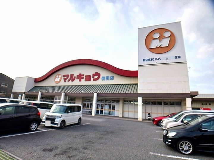 A・E PIRIKAの周辺