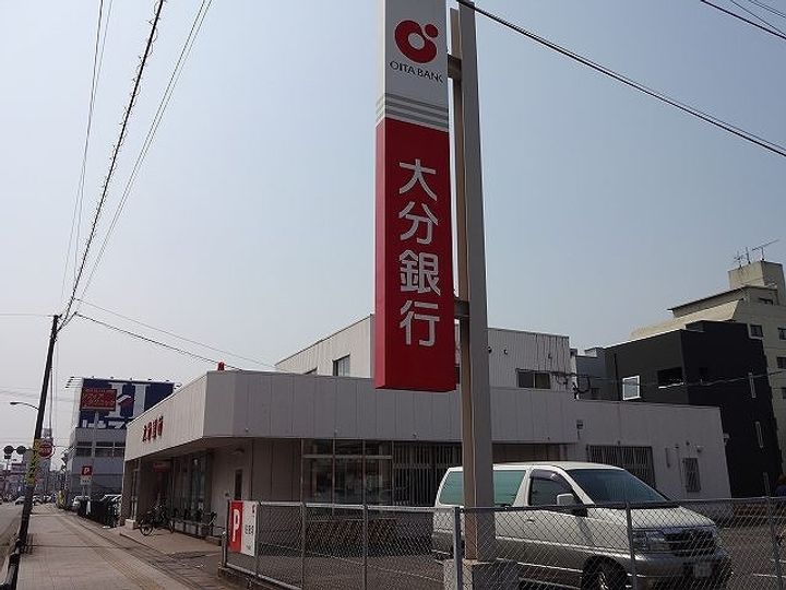 サンエアリー二番館の周辺