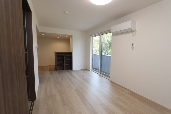 PREMILIFE須賀の内装