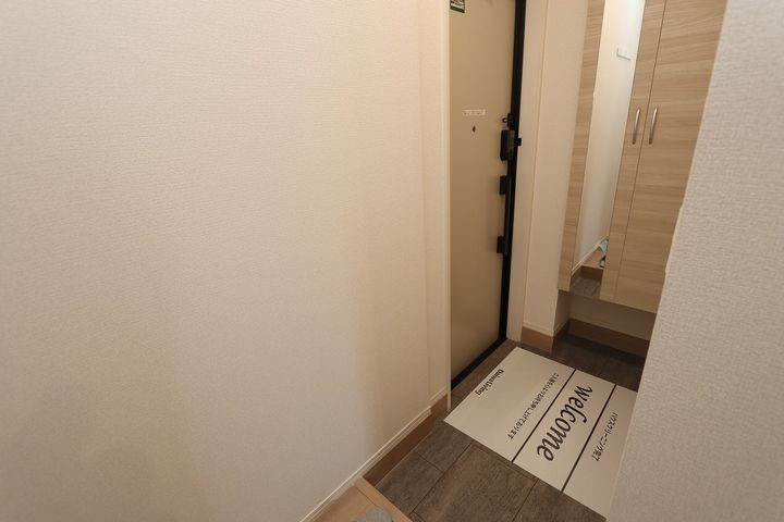 PREMILIFE須賀の玄関