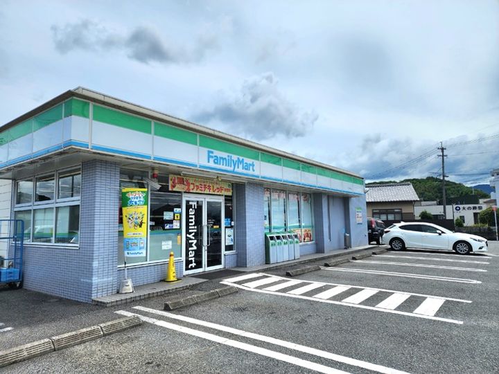 ヴェルシオール リアンの周辺