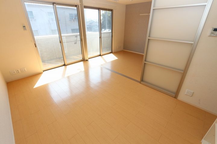GLICINE花高松の居間