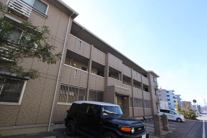 GLICINE花高松の外観