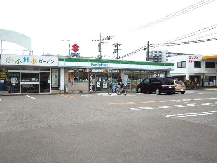 アルバート皆春の周辺