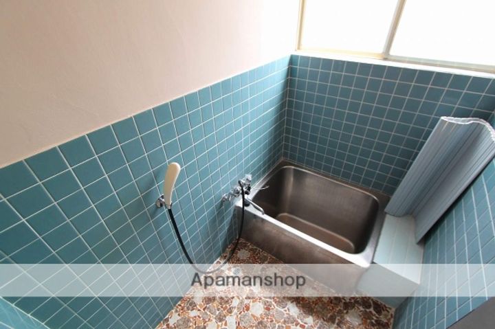 岩本アパート鶴崎 (ブラウン)7の風呂