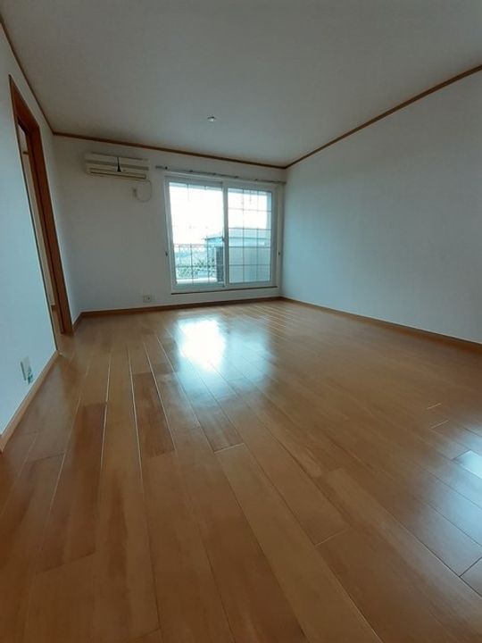 エスポアール Ⅱの居間