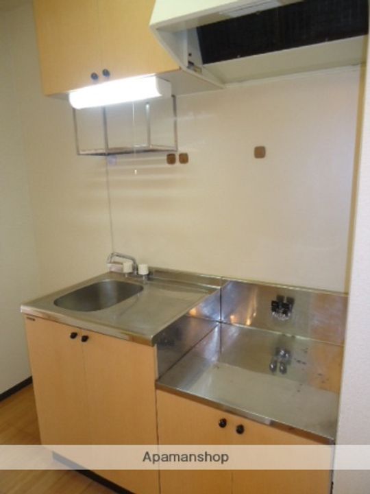 クレストール餅ヶ浜203のキッチン