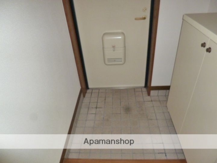 サンビラ竹の内の玄関