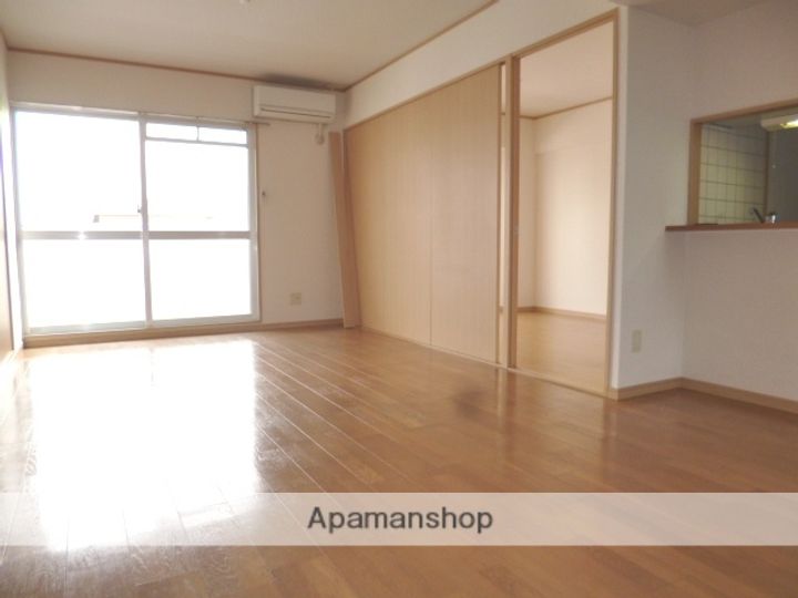 おかたマンション702の居間